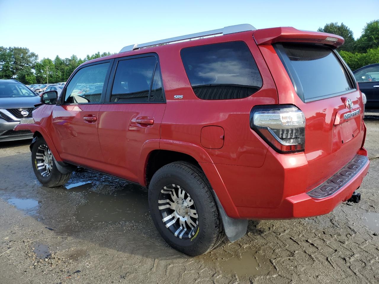 Photo 1 VIN: JTEBU5JR2J5576311 - TOYOTA 4RUNNER 