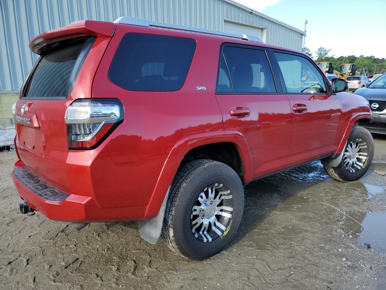 Photo 2 VIN: JTEBU5JR2J5576311 - TOYOTA 4RUNNER 