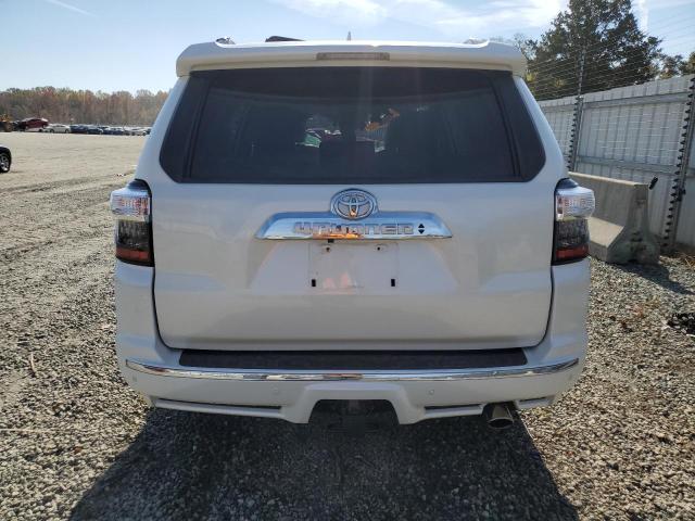 Photo 5 VIN: JTEBU5JR2J5579757 - TOYOTA 4RUNNER SR 