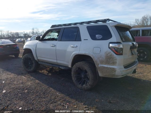 Photo 2 VIN: JTEBU5JR2J5580603 - TOYOTA 4RUNNER 