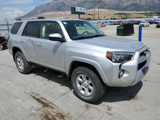 Photo 3 VIN: JTEBU5JR2K5670139 - TOYOTA 4RUNNER SR 