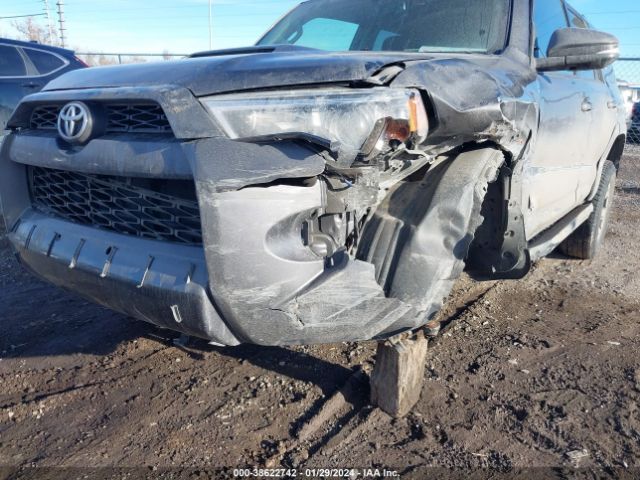 Photo 5 VIN: JTEBU5JR2K5697731 - TOYOTA 4RUNNER 