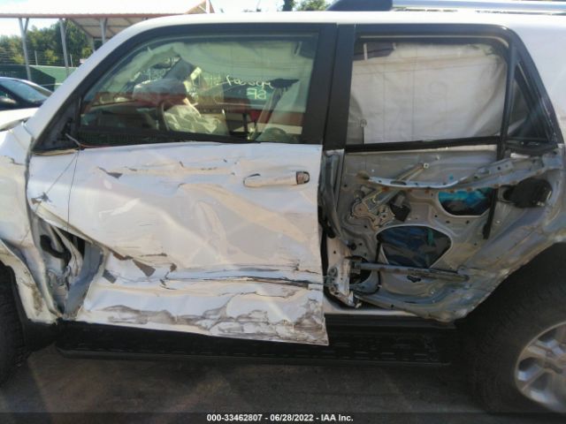 Photo 5 VIN: JTEBU5JR2K5705925 - TOYOTA 4RUNNER 