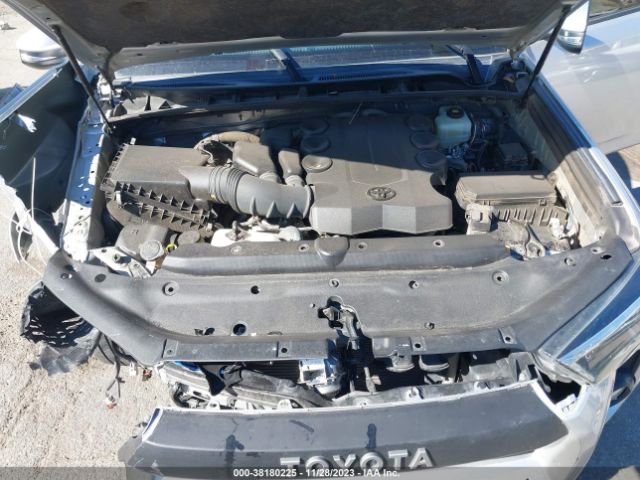 Photo 9 VIN: JTEBU5JR2L5781677 - TOYOTA 4RUNNER 