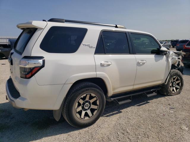 Photo 2 VIN: JTEBU5JR2L5785065 - TOYOTA 4RUNNER SR 