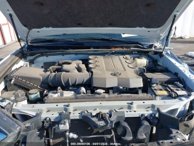 Photo 9 VIN: JTEBU5JR2L5785213 - TOYOTA 4RUNNER 