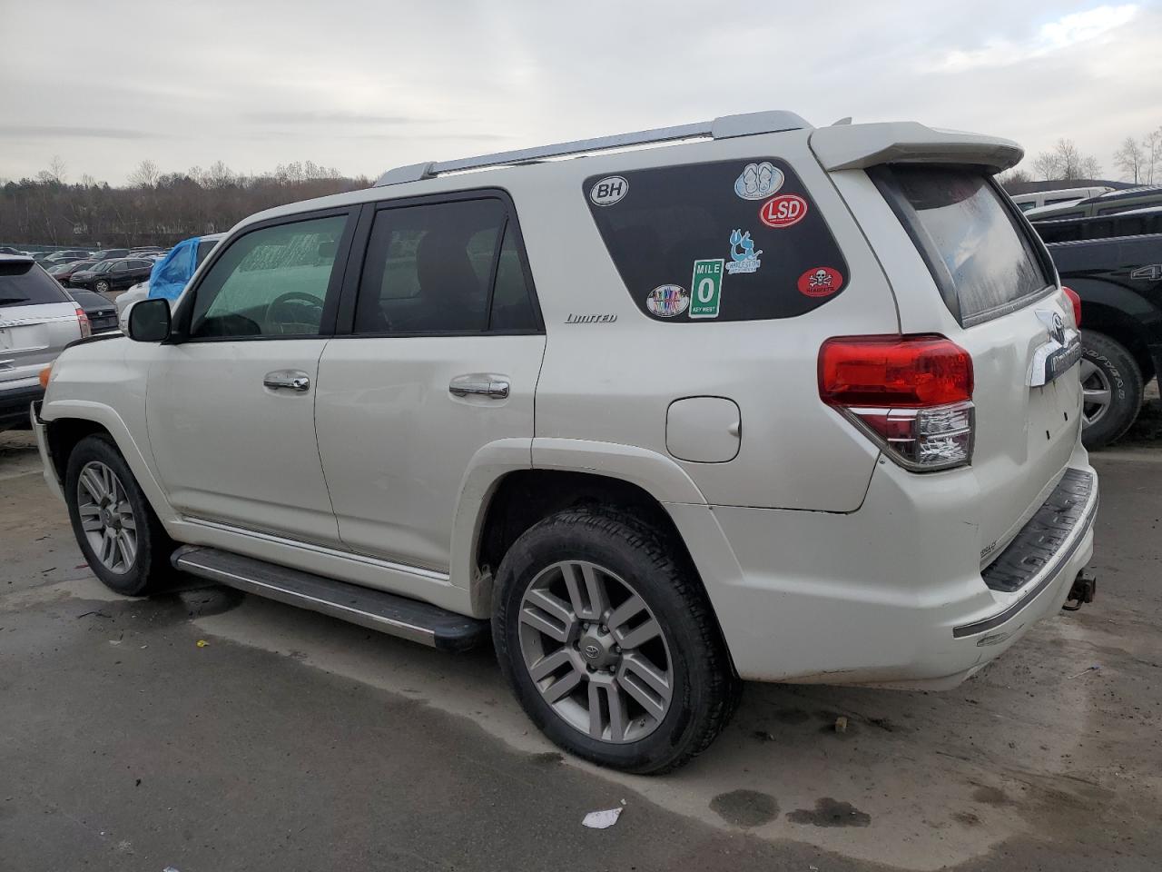 Photo 1 VIN: JTEBU5JR3B5056376 - TOYOTA 4RUNNER 