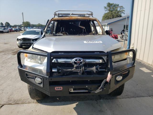 Photo 4 VIN: JTEBU5JR3B5063666 - TOYOTA 4RUNNER SR 