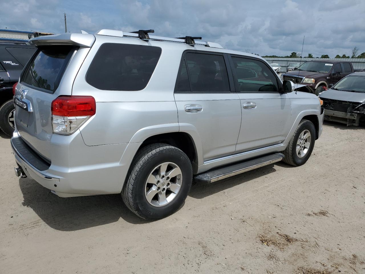 Photo 2 VIN: JTEBU5JR3D5141267 - TOYOTA 4RUNNER 