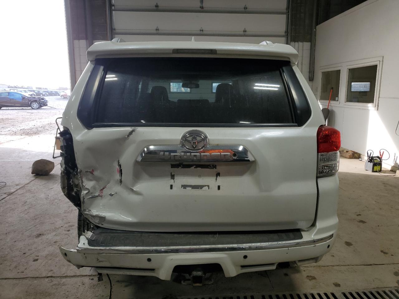 Photo 5 VIN: JTEBU5JR3D5142192 - TOYOTA 4RUNNER 