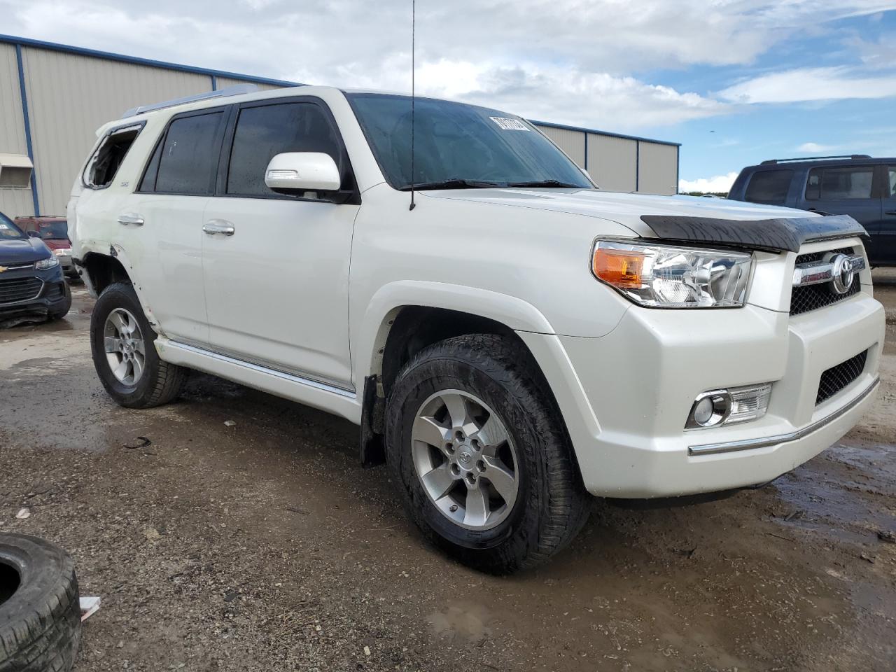 Photo 3 VIN: JTEBU5JR3D5143648 - TOYOTA 4RUNNER 