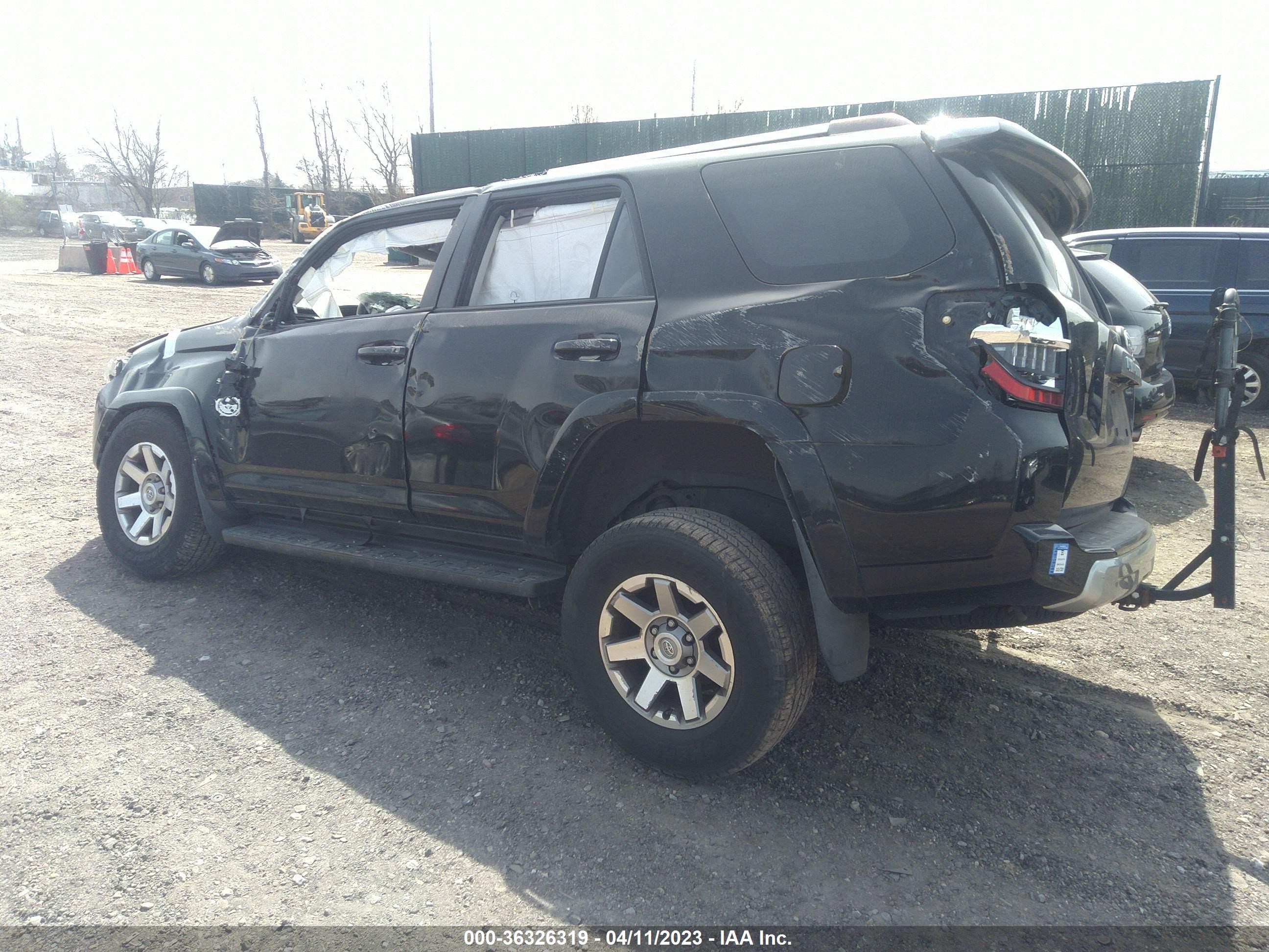 Photo 2 VIN: JTEBU5JR3E5198022 - TOYOTA 4RUNNER 