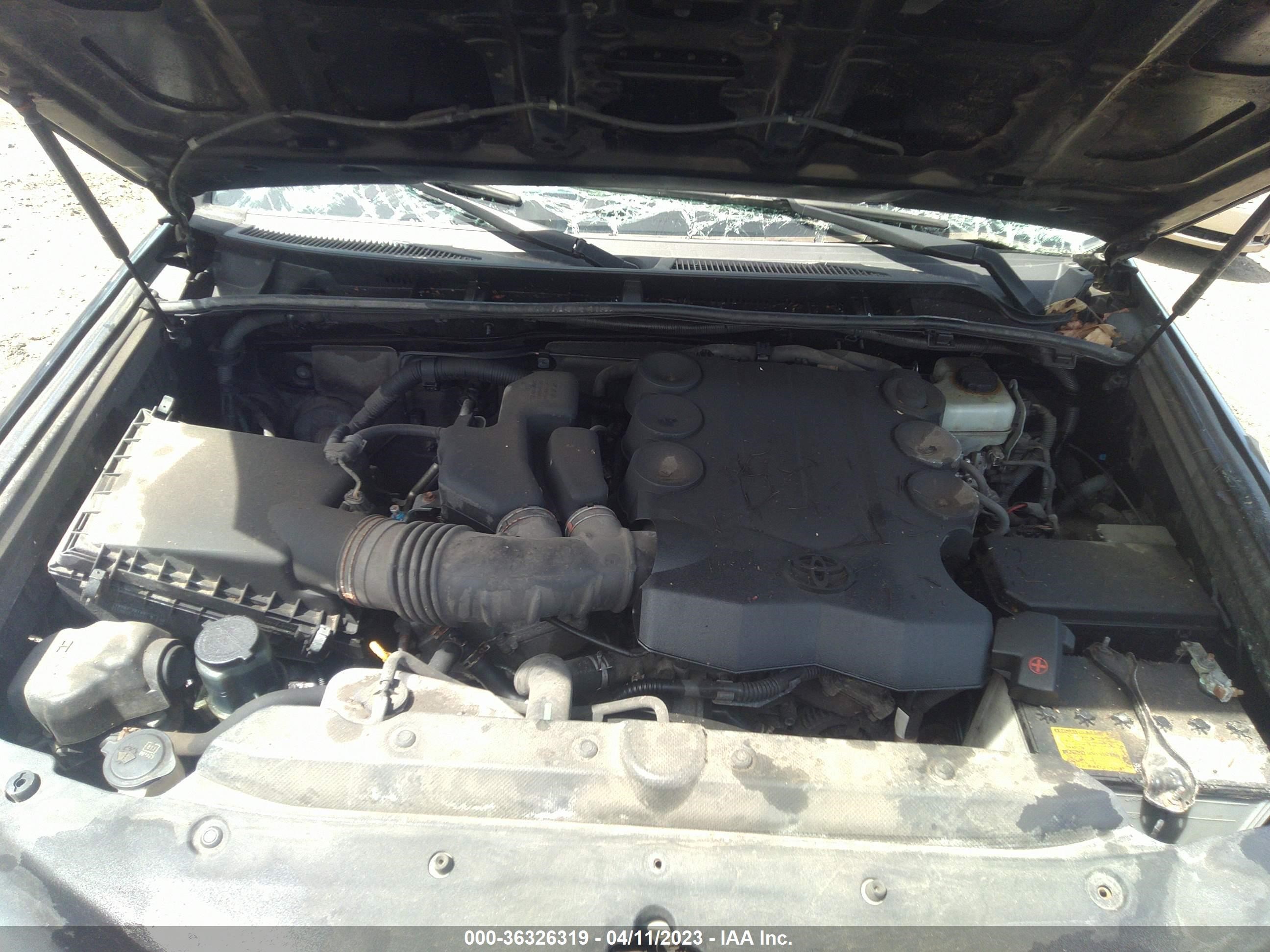 Photo 9 VIN: JTEBU5JR3E5198022 - TOYOTA 4RUNNER 