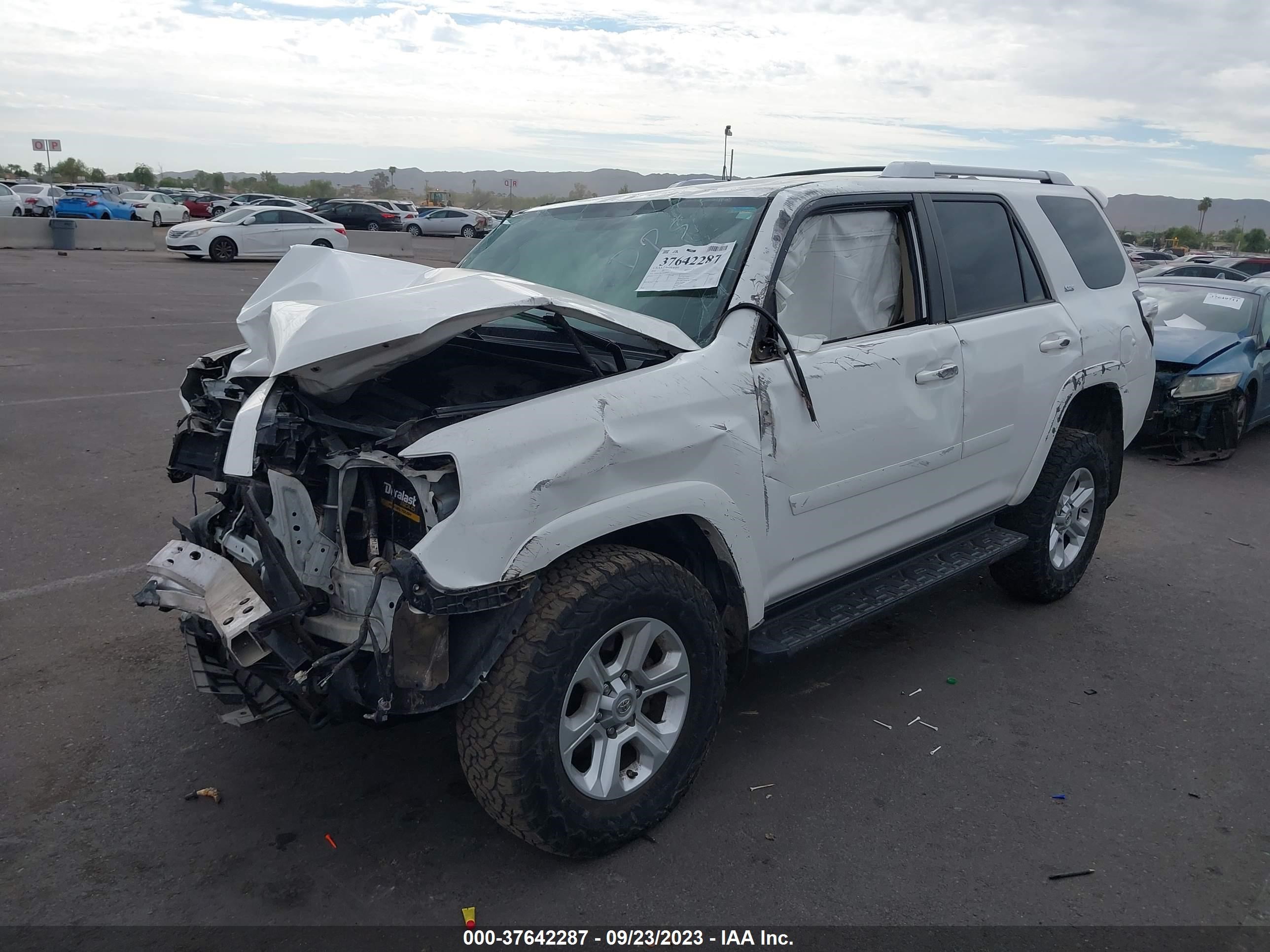 Photo 1 VIN: JTEBU5JR3G5302835 - TOYOTA 4RUNNER 