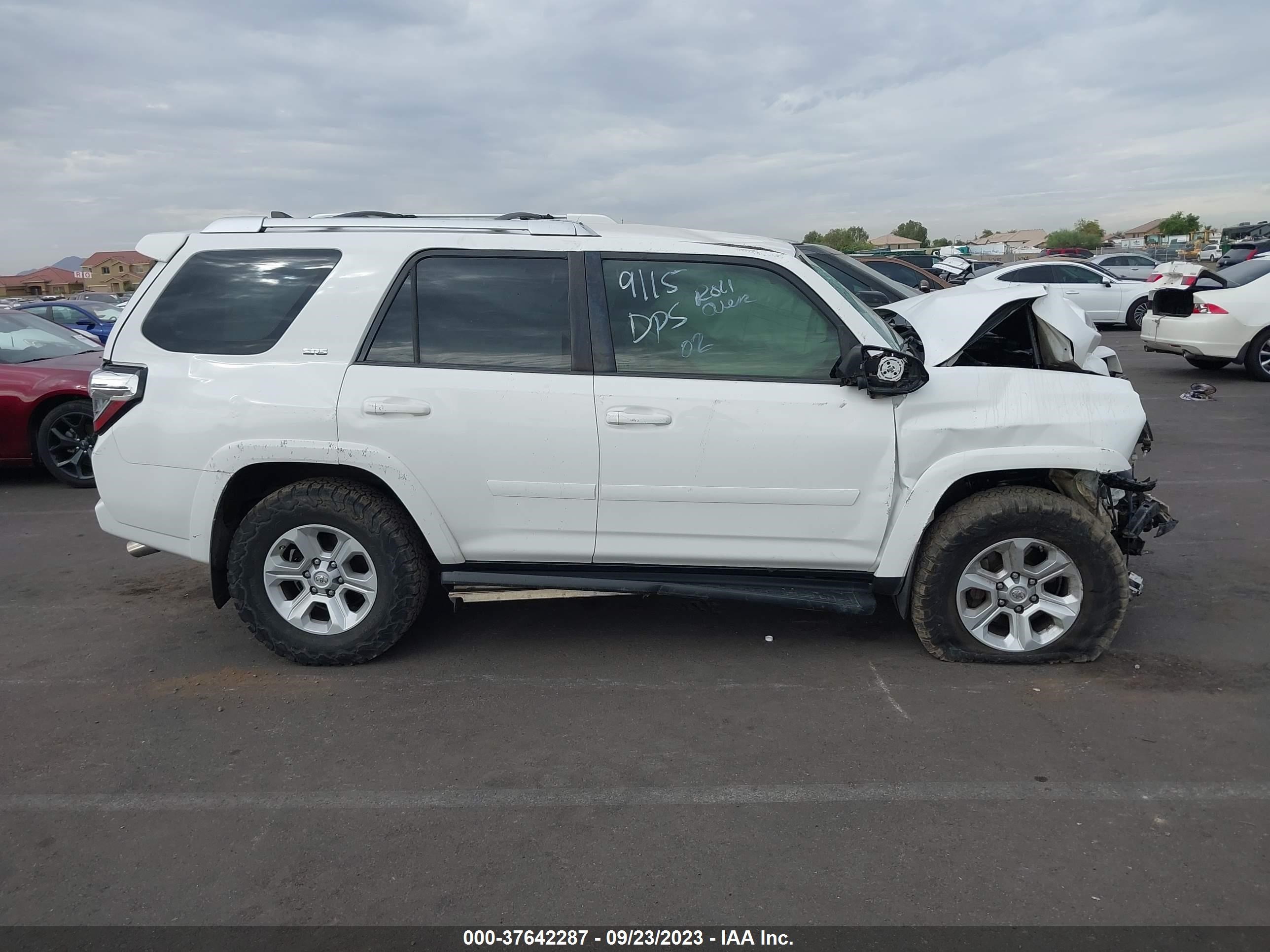 Photo 12 VIN: JTEBU5JR3G5302835 - TOYOTA 4RUNNER 