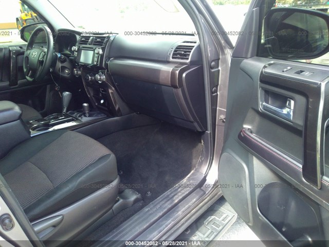 Photo 4 VIN: JTEBU5JR3G5400070 - TOYOTA 4RUNNER 