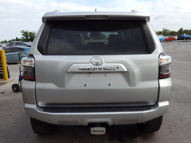 Photo 8 VIN: JTEBU5JR3H5410468 - TOYOTA 4RUNNER SR 