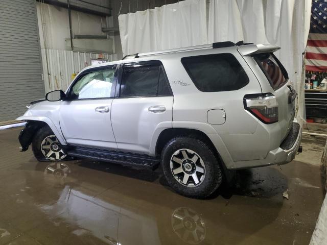 Photo 1 VIN: JTEBU5JR3H5418439 - TOYOTA 4RUNNER 