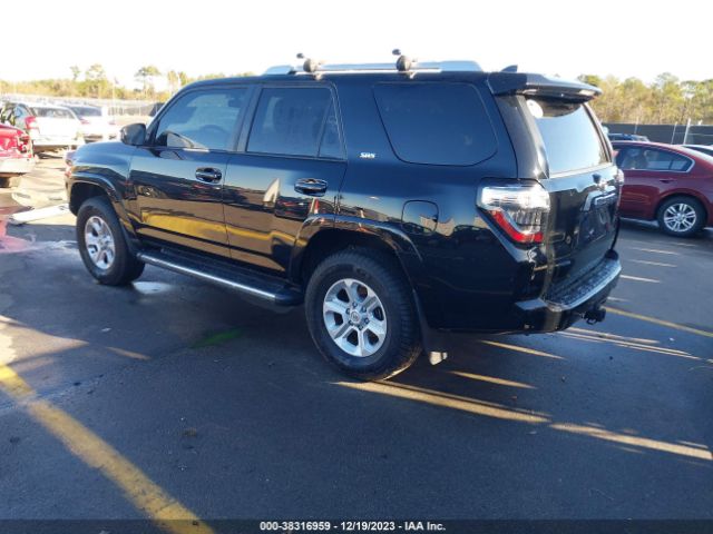 Photo 2 VIN: JTEBU5JR3H5444961 - TOYOTA 4RUNNER 