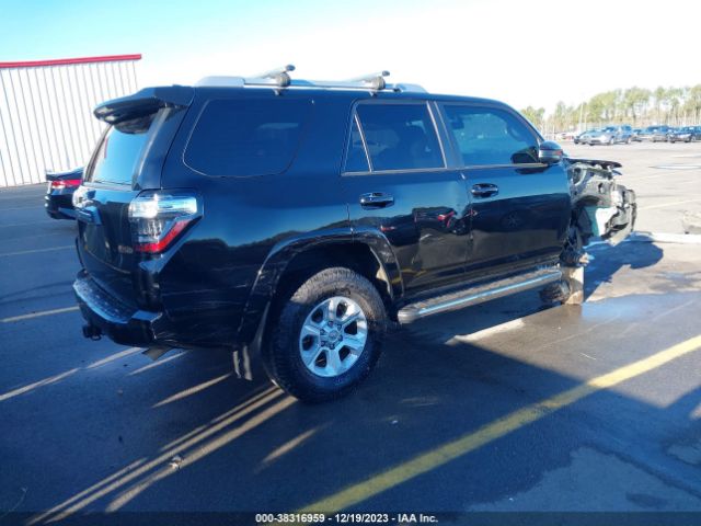 Photo 3 VIN: JTEBU5JR3H5444961 - TOYOTA 4RUNNER 