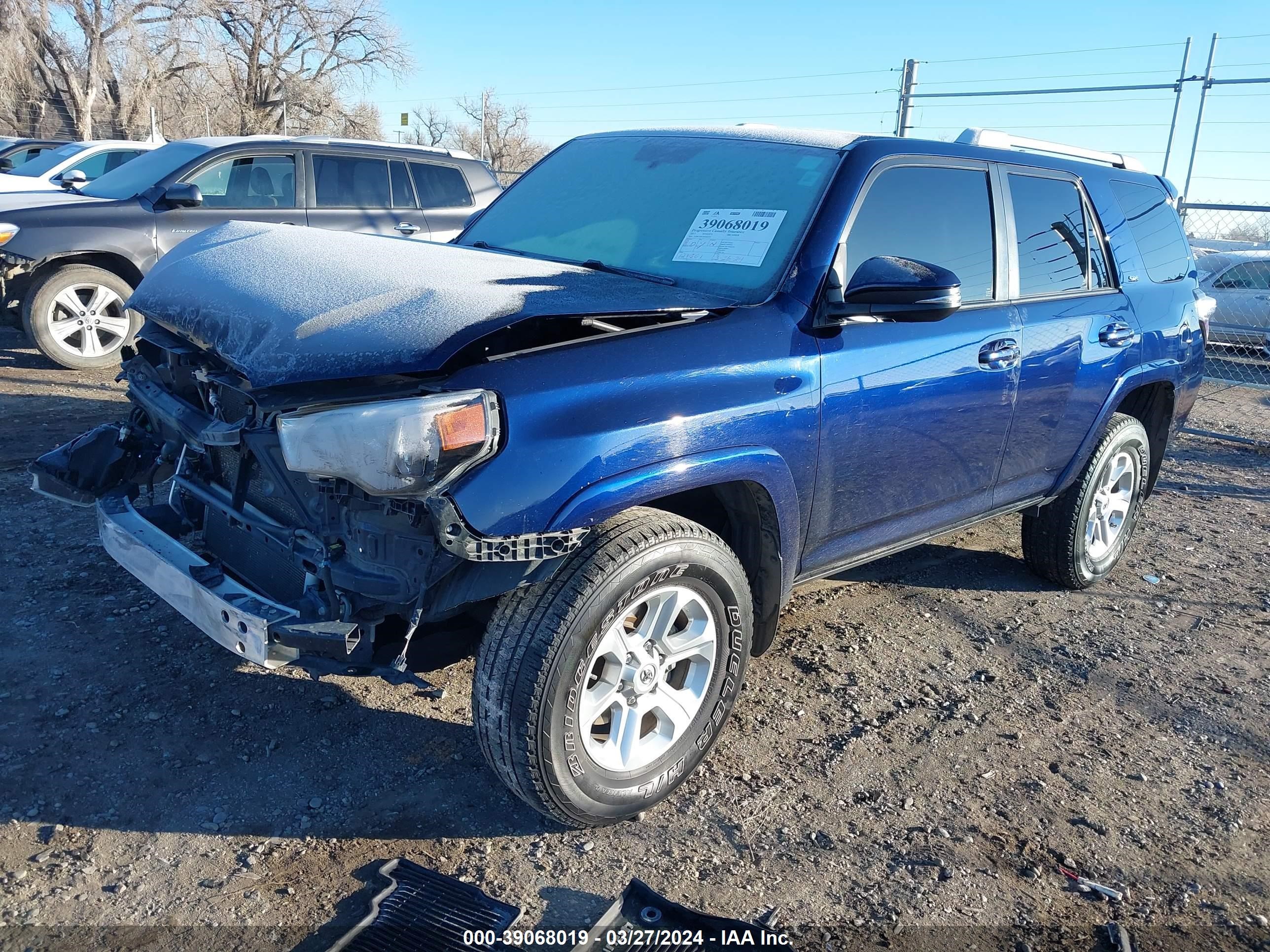 Photo 1 VIN: JTEBU5JR3H5446273 - TOYOTA 4RUNNER 