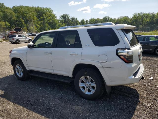 Photo 1 VIN: JTEBU5JR3H5469763 - TOYOTA 4RUNNER SR 