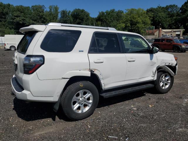 Photo 2 VIN: JTEBU5JR3H5469763 - TOYOTA 4RUNNER SR 