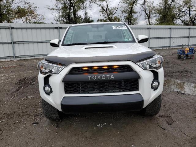 Photo 4 VIN: JTEBU5JR3J5491803 - TOYOTA 4RUNNER 