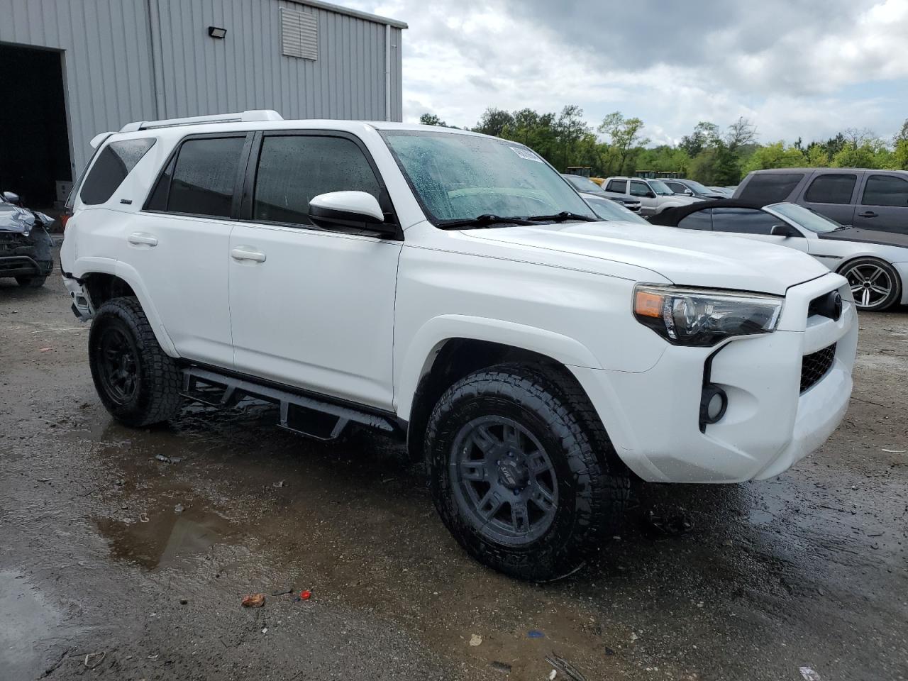 Photo 3 VIN: JTEBU5JR3J5505733 - TOYOTA 4RUNNER 