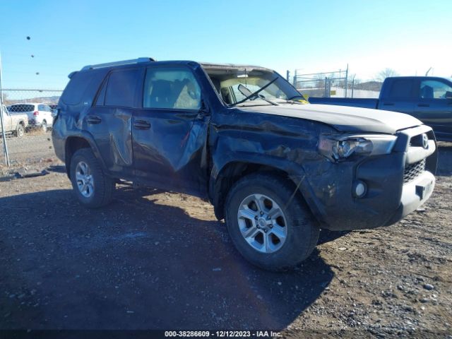 Photo 0 VIN: JTEBU5JR3J5520698 - TOYOTA 4RUNNER 