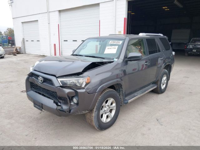 Photo 1 VIN: JTEBU5JR3J5526954 - TOYOTA 4RUNNER 