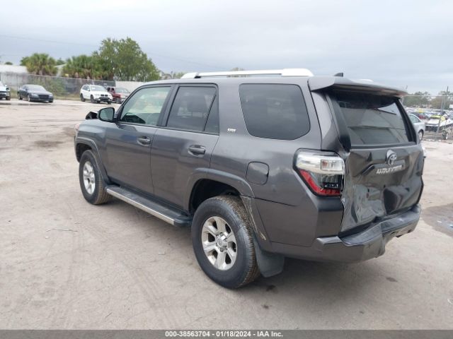 Photo 2 VIN: JTEBU5JR3J5526954 - TOYOTA 4RUNNER 