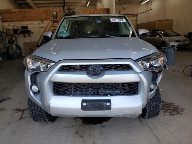 Photo 4 VIN: JTEBU5JR3J5538764 - TOYOTA 4RUNNER SR 