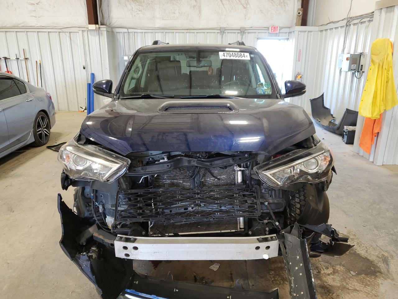 Photo 4 VIN: JTEBU5JR3J5555659 - TOYOTA 4RUNNER 