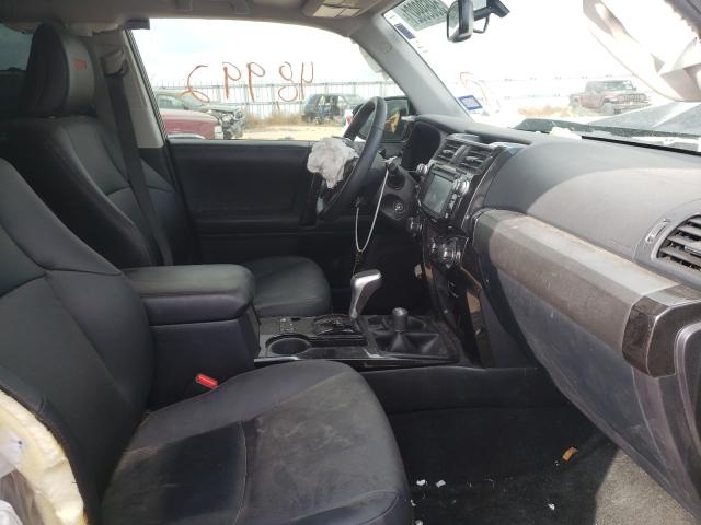 Photo 4 VIN: JTEBU5JR3J5595885 - TOYOTA 4RUNNER SR 