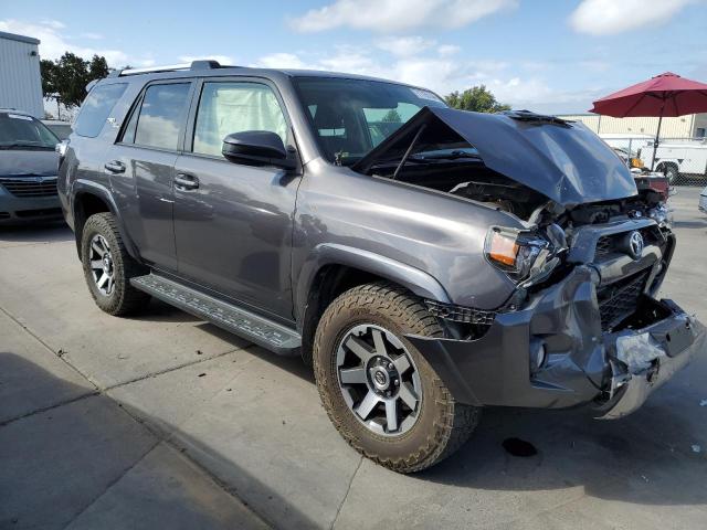 Photo 3 VIN: JTEBU5JR3J5596504 - TOYOTA 4RUNNER SR 