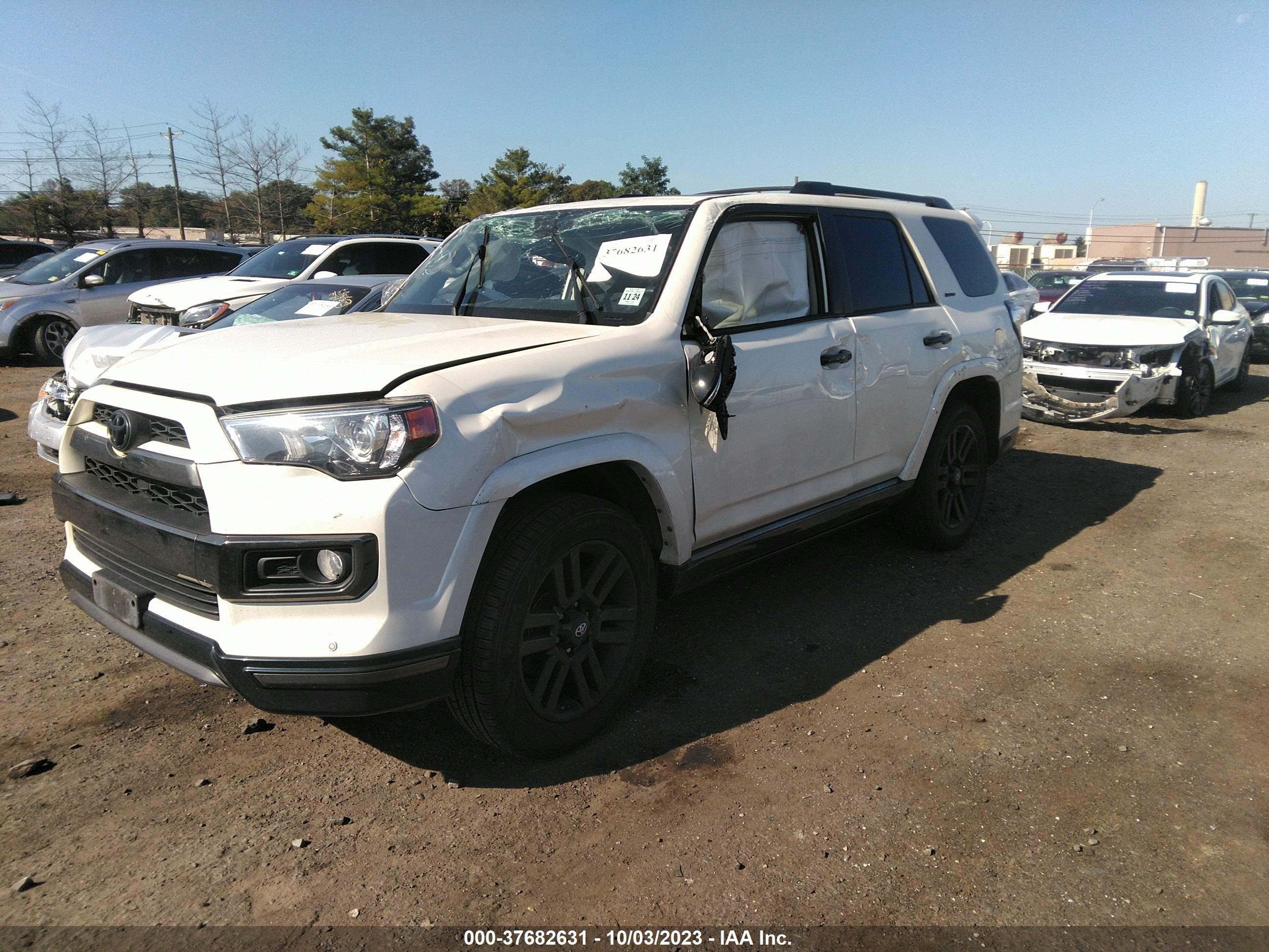 Photo 1 VIN: JTEBU5JR3K5652961 - TOYOTA 4RUNNER 