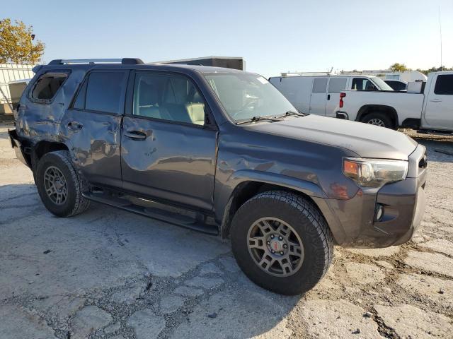 Photo 3 VIN: JTEBU5JR3K5688620 - TOYOTA 4RUNNER SR 