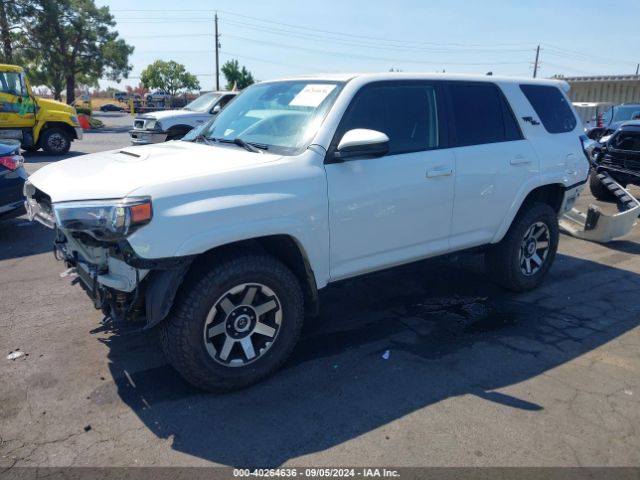 Photo 1 VIN: JTEBU5JR3L5738787 - TOYOTA 4RUNNER 