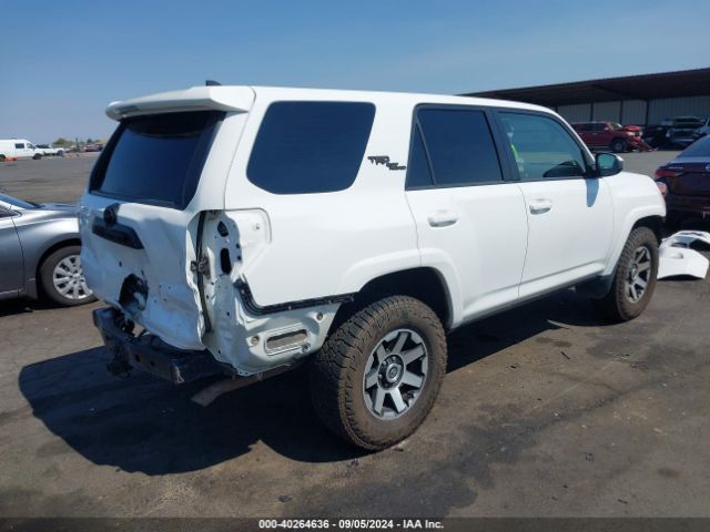 Photo 3 VIN: JTEBU5JR3L5738787 - TOYOTA 4RUNNER 