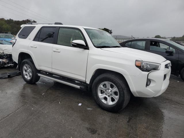 Photo 3 VIN: JTEBU5JR3L5784510 - TOYOTA 4RUNNER SR 