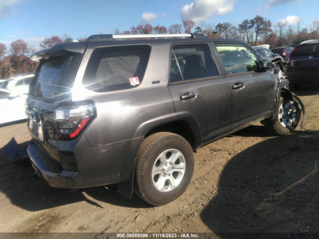 Photo 3 VIN: JTEBU5JR3L5804271 - TOYOTA 4RUNNER 