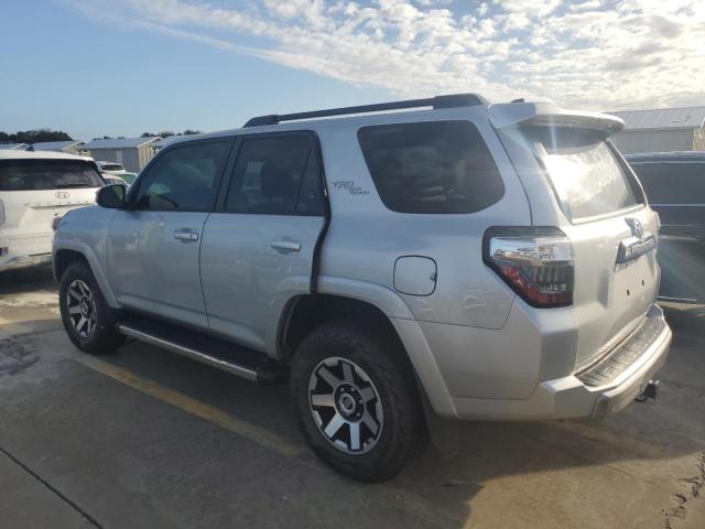 Photo 1 VIN: JTEBU5JR3L5820308 - TOYOTA 4RUNNER SR 