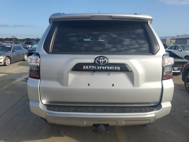 Photo 5 VIN: JTEBU5JR3L5820308 - TOYOTA 4RUNNER SR 