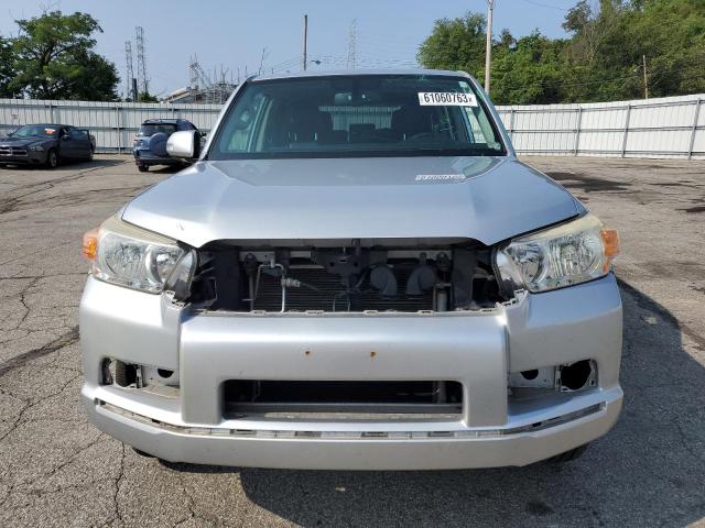 Photo 4 VIN: JTEBU5JR4B5035827 - TOYOTA 4RUNNER SR 