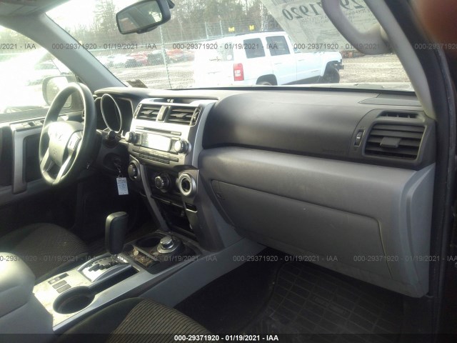 Photo 4 VIN: JTEBU5JR4D5112666 - TOYOTA 4RUNNER 