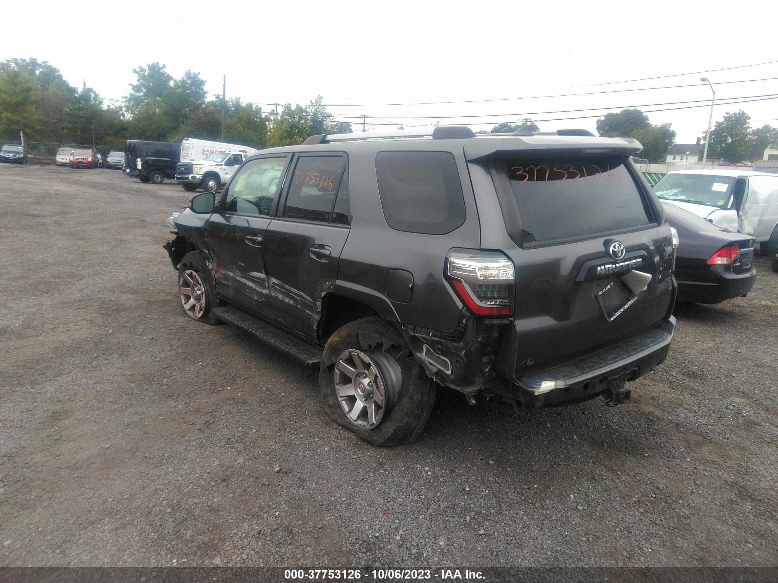 Photo 2 VIN: JTEBU5JR4G5300236 - TOYOTA 4RUNNER 