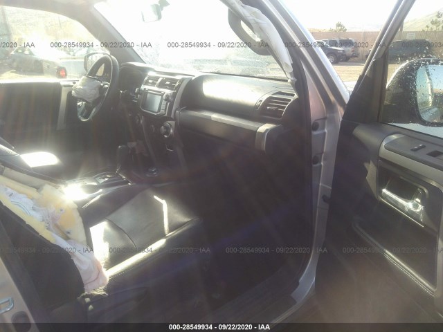 Photo 4 VIN: JTEBU5JR4G5302584 - TOYOTA 4RUNNER 