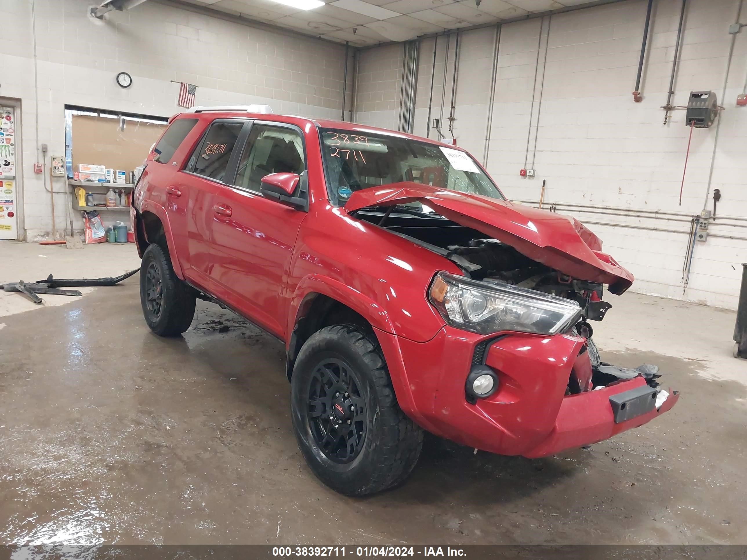 Photo 0 VIN: JTEBU5JR4G5327064 - TOYOTA 4RUNNER 