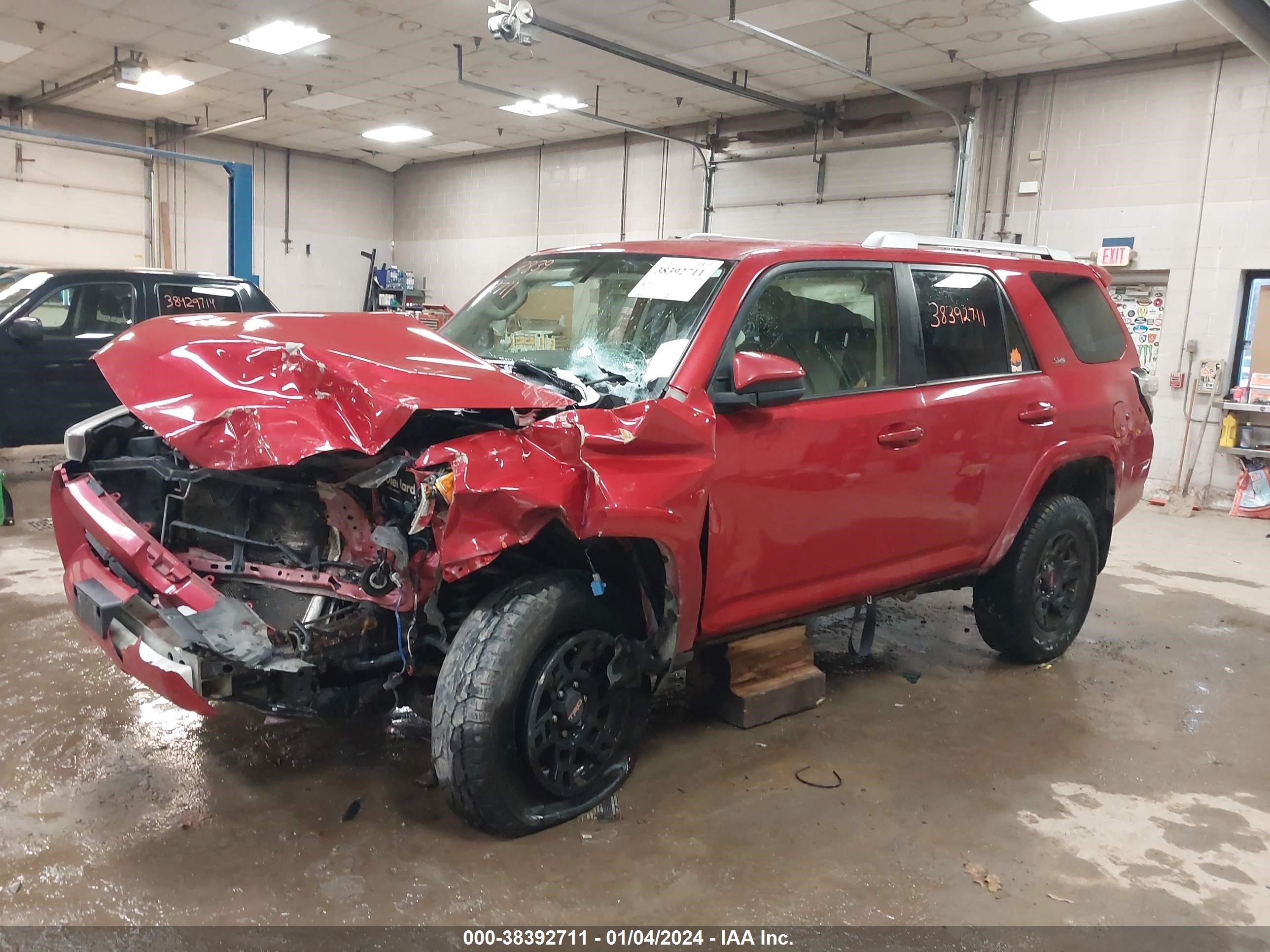 Photo 1 VIN: JTEBU5JR4G5327064 - TOYOTA 4RUNNER 